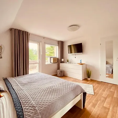 펜션 Piekny Z Duzym Ogrodem