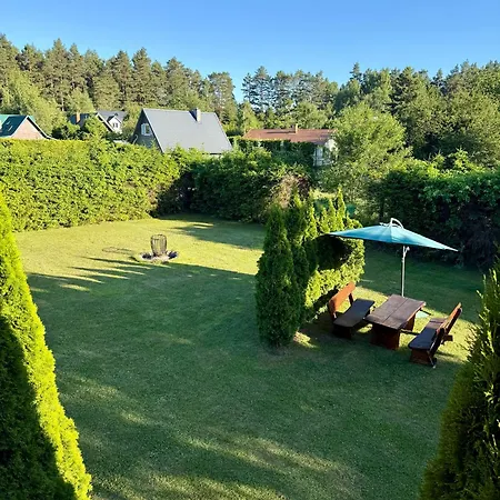 Piekny Z Duzym Ogrodem