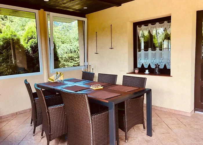 Piękny Z Dużym Ogrodem Dom wakacyjny *