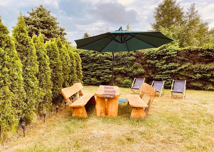 Piękny Z Dużym Ogrodem