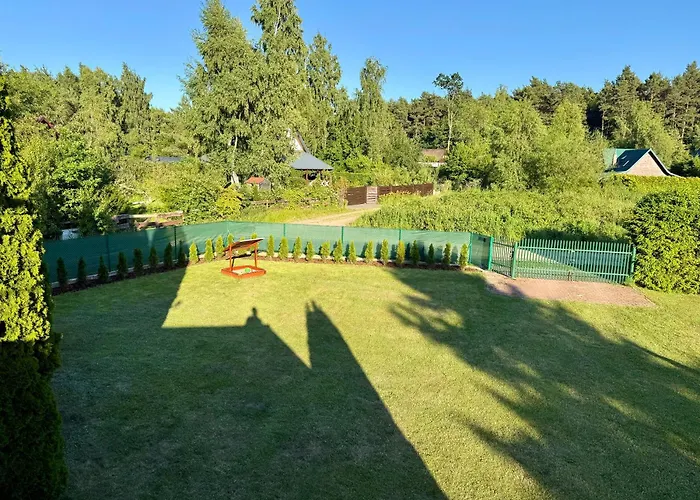 Dom wakacyjny Piękny Z Dużym Ogrodem