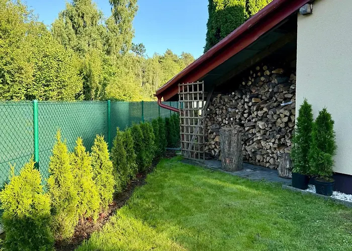 Piękny Z Dużym Ogrodem Dom wakacyjny *